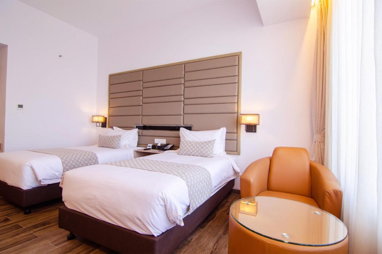 Best Western Sks Chattogram Chittagong Exterior foto